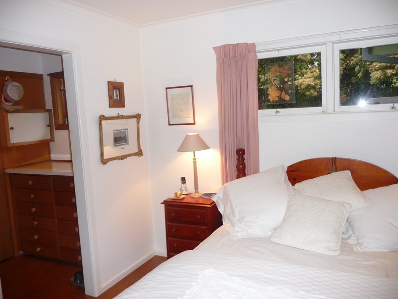 8 Tyntynder Lane, Bright VIC 3741