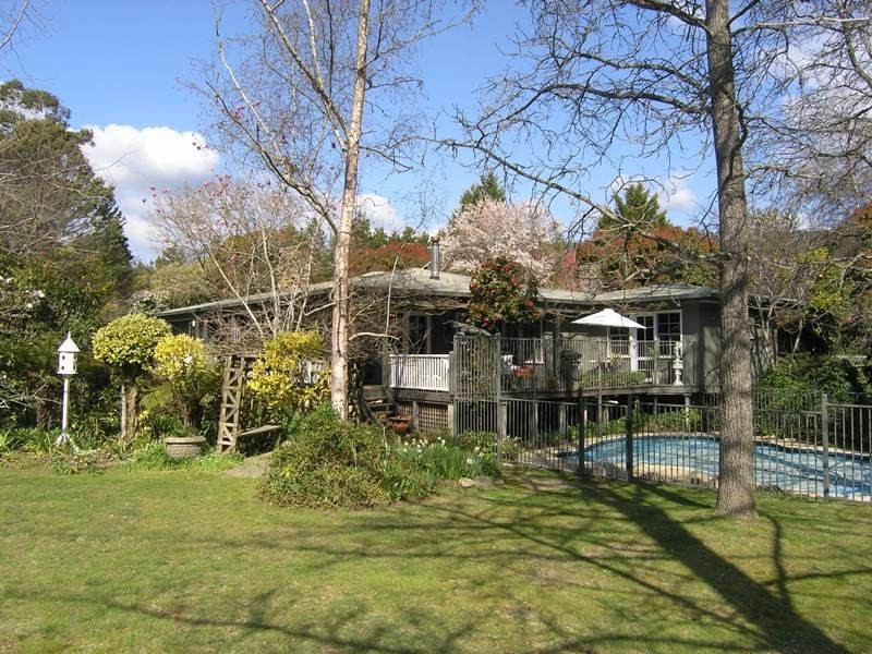 8 Tyntynder Lane, Bright VIC 3741