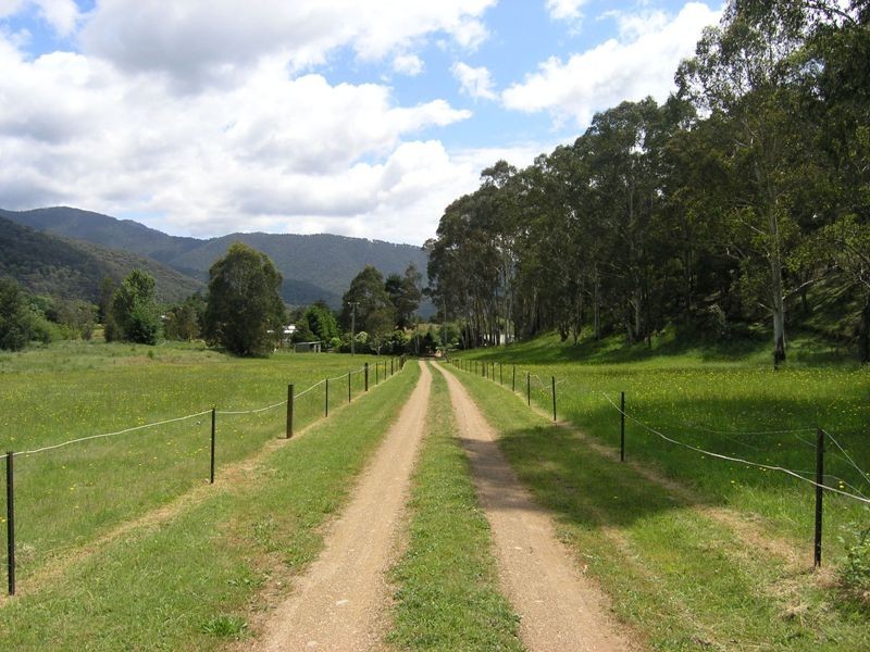 71 Feathertop Track, Harrietville VIC 3741