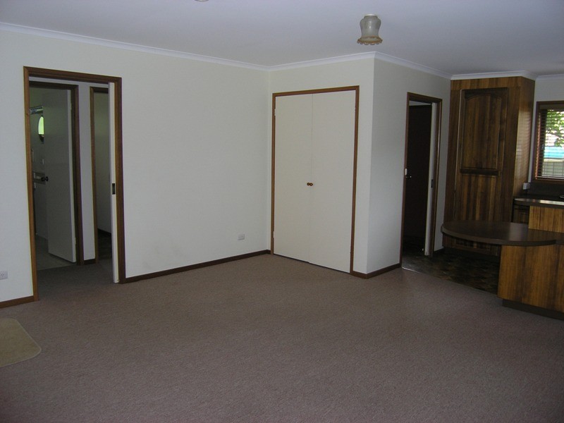 1/1a Wood St, Bright VIC 3741