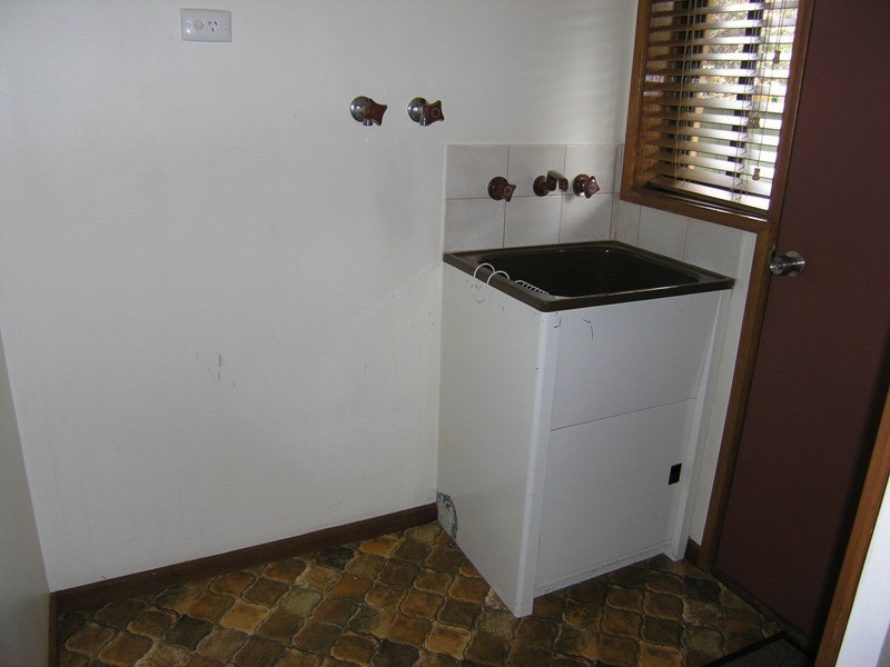 1/1a Wood St, Bright VIC 3741