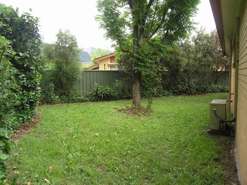 1/1a Wood St, Bright VIC 3741