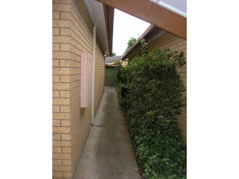 1/1a Wood St, Bright VIC 3741