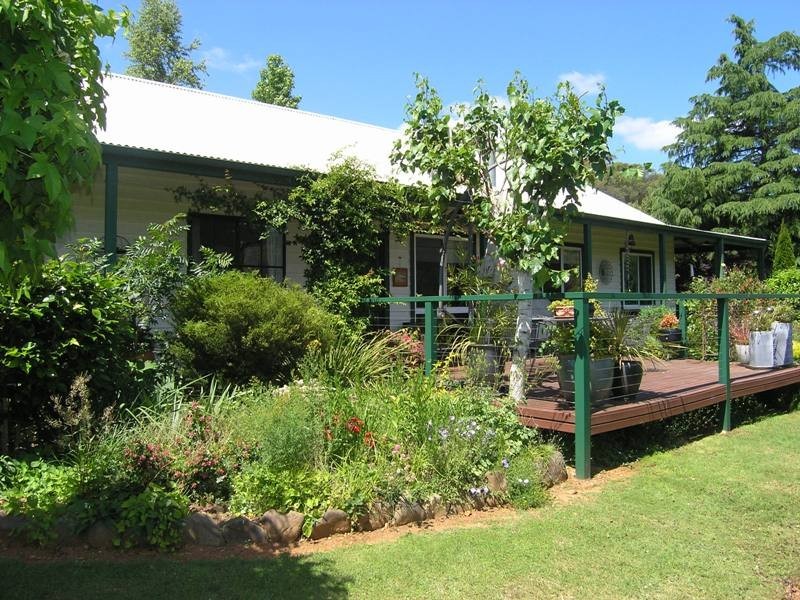 21 Lumley Drive, Bright VIC 3741