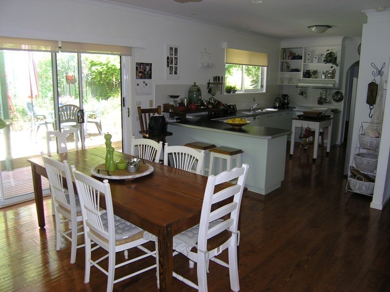 21 Lumley Drive, Bright VIC 3741