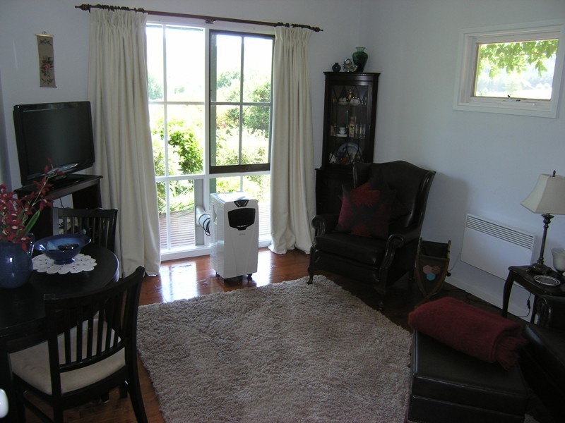 21 Lumley Drive, Bright VIC 3741