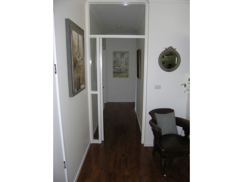 21 Lumley Drive, Bright VIC 3741