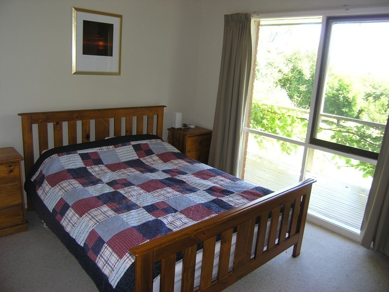 25 Walkers Lane, Bright VIC 3741