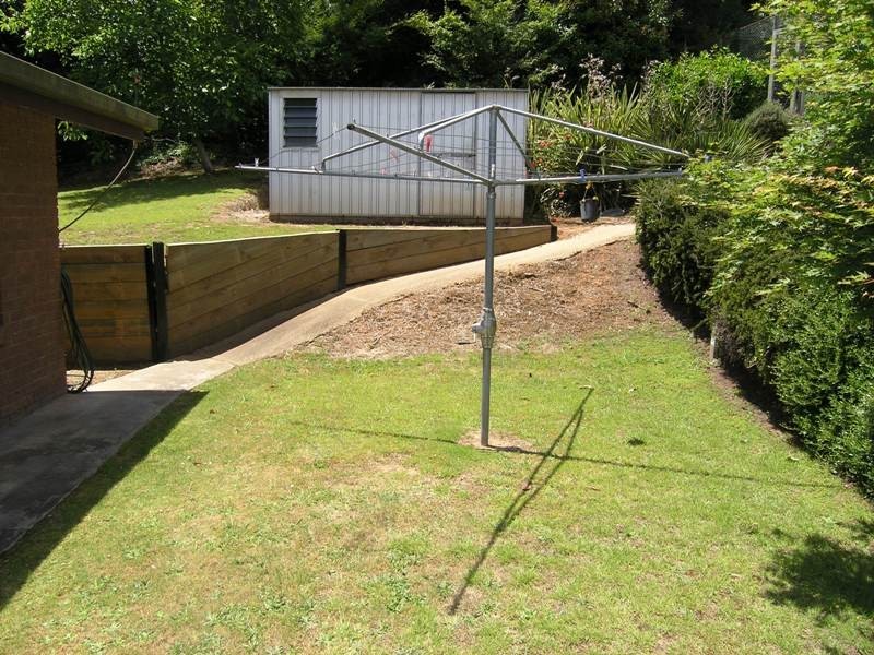 20 Alrima Court, Bright VIC 3741