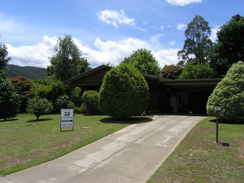 20 Alrima Court, Bright VIC 3741
