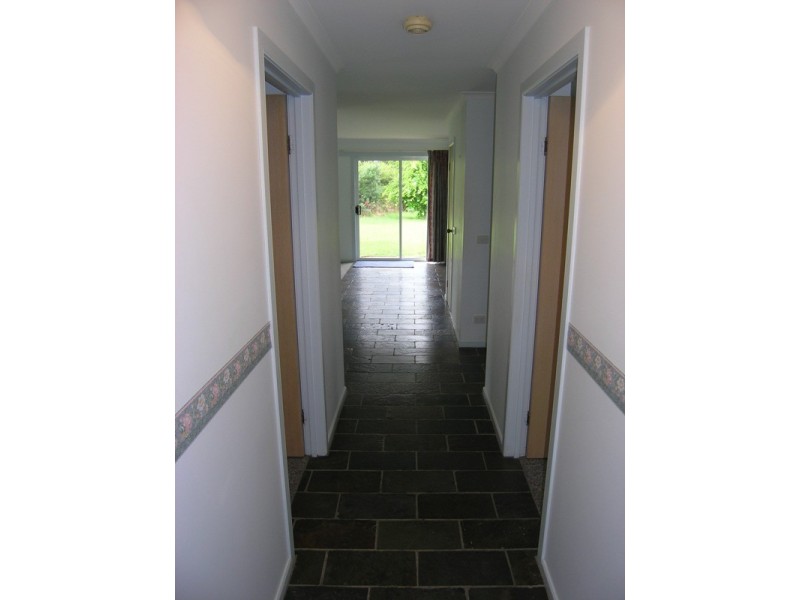 16 Lumley Drive, Bright VIC 3741