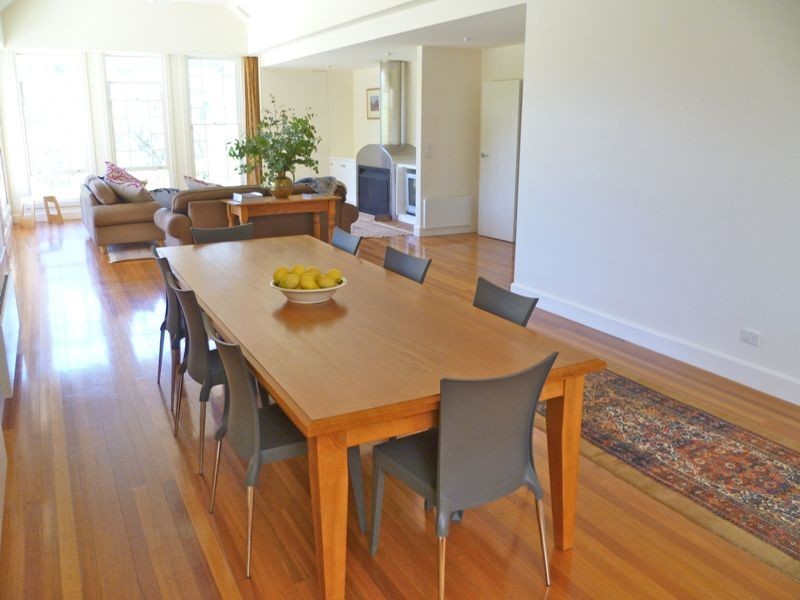 42 White Star Road, Wandiligong VIC 3744