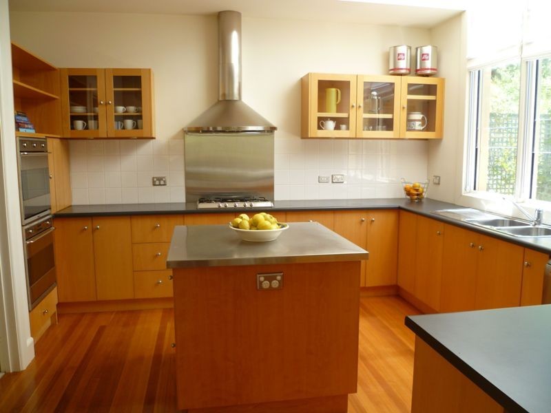 42 White Star Road, Wandiligong VIC 3744