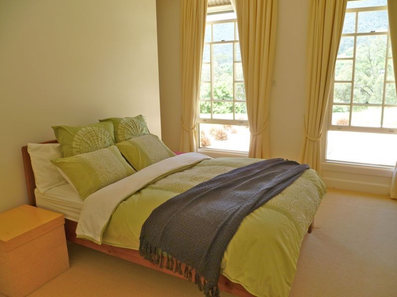 42 White Star Road, Wandiligong VIC 3744