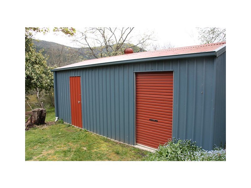 516 Morses Creek Road, Wandiligong VIC 3744