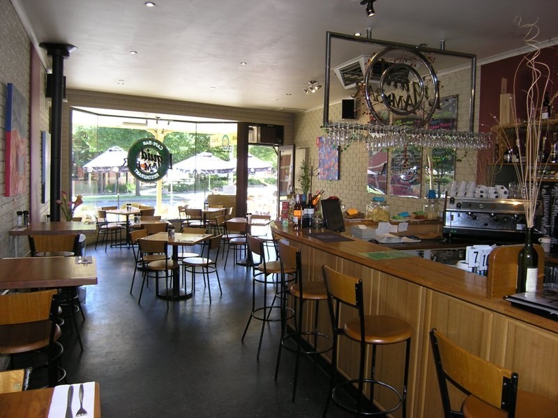 8 Anderson Street, Bright VIC 3741