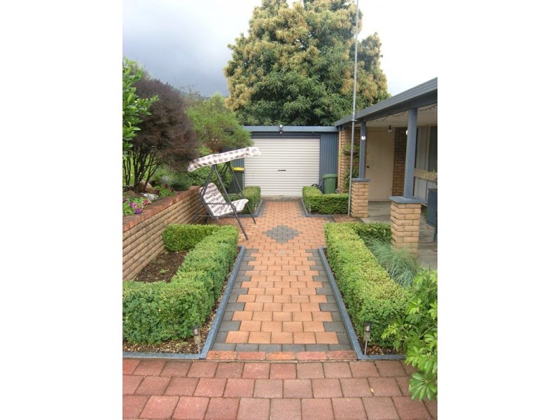 52 Gavan Street, Bright VIC 3741