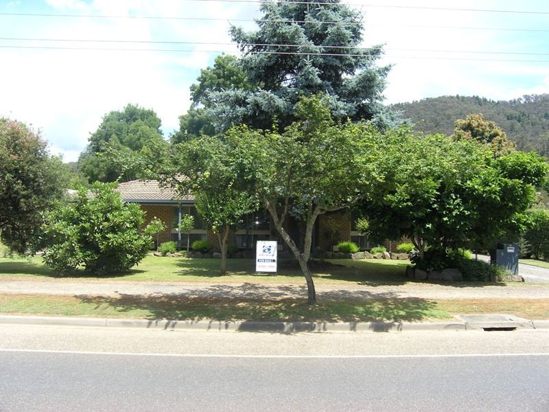 52 Gavan Street, Bright VIC 3741