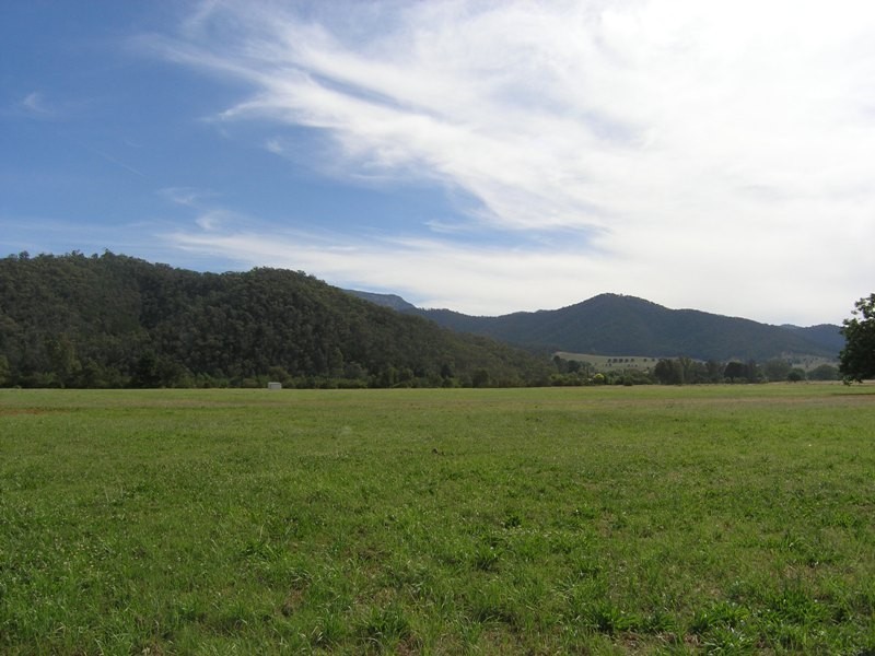 5962 Great Alpine Road, Bright VIC 3741