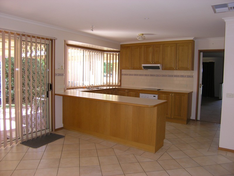 7 Lumley Drive, Bright VIC 3741