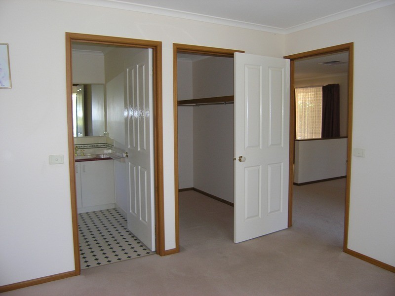 7 Lumley Drive, Bright VIC 3741