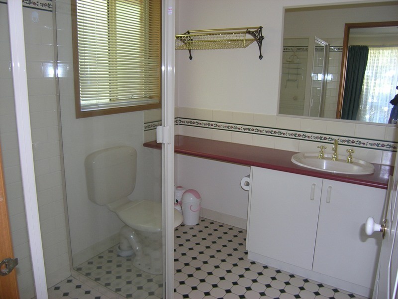 7 Lumley Drive, Bright VIC 3741