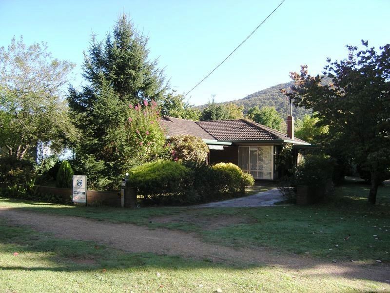 65 Delany Avenue, Bright VIC 3741