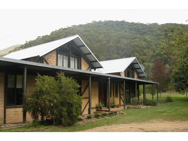 1071 Great Alpine Road, Freeburgh VIC 3741