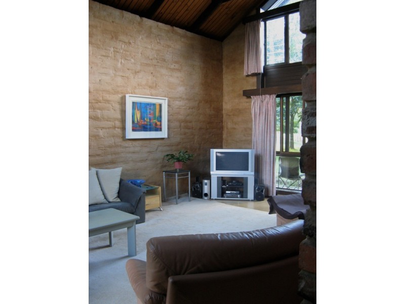 1071 Great Alpine Road, Freeburgh VIC 3741