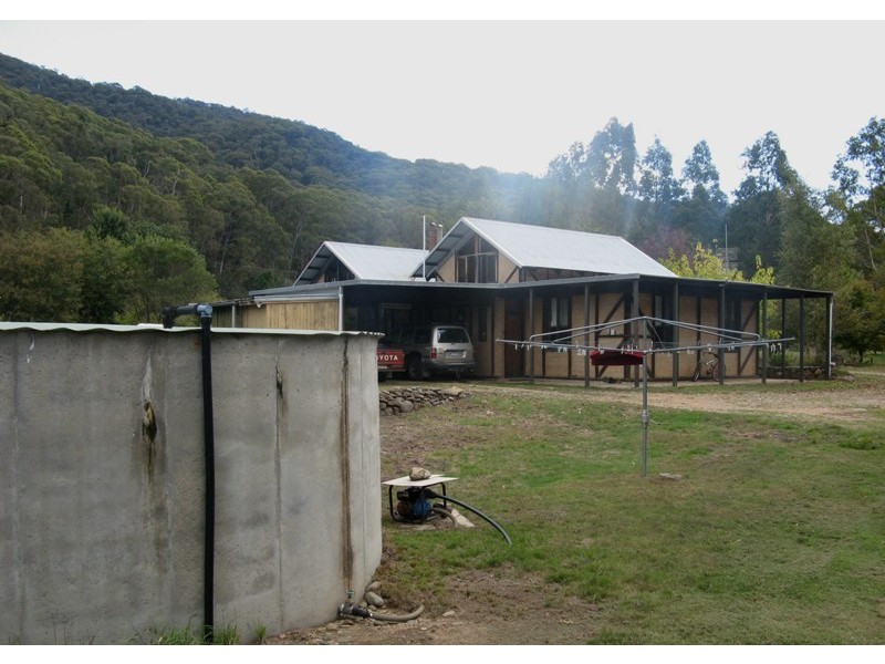 1071 Great Alpine Road, Freeburgh VIC 3741