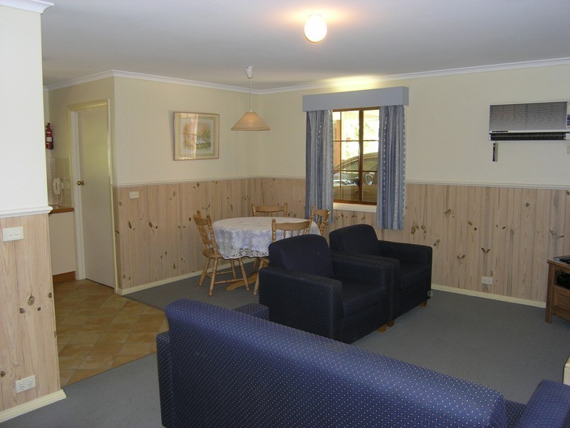 4/1-5 Racecourse Road, Bright VIC 3741