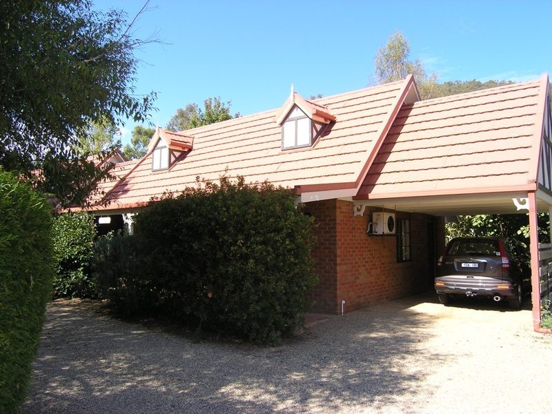 4/1-5 Racecourse Road, Bright VIC 3741