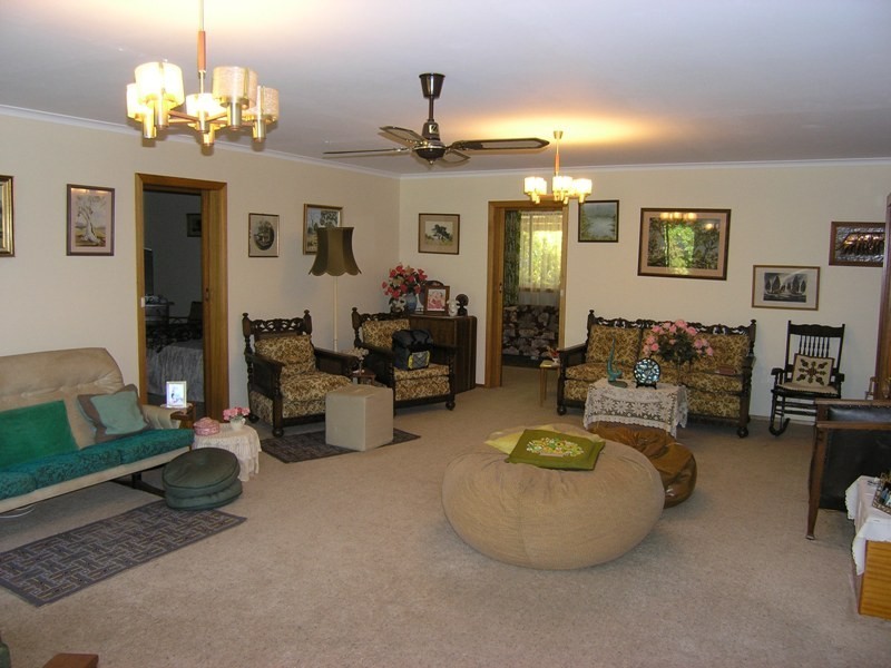 23 Hawthorn Lane, Bright VIC 3741