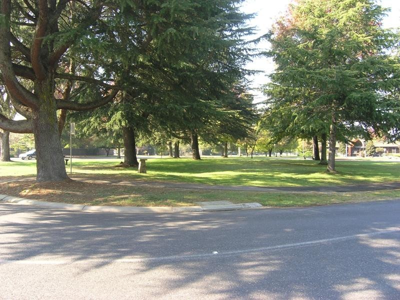 23 Hawthorn Lane, Bright VIC 3741