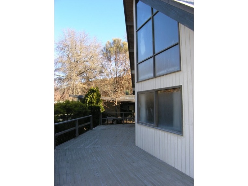 3 Lumley Drive, Bright VIC 3741