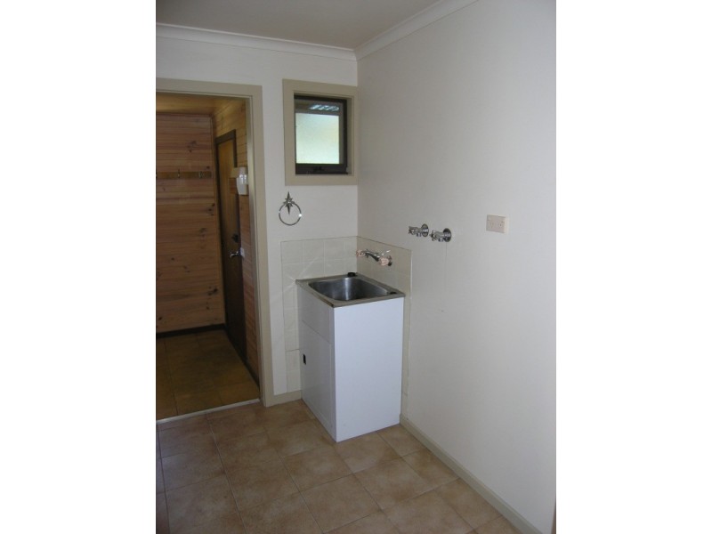 3 Lumley Drive, Bright VIC 3741