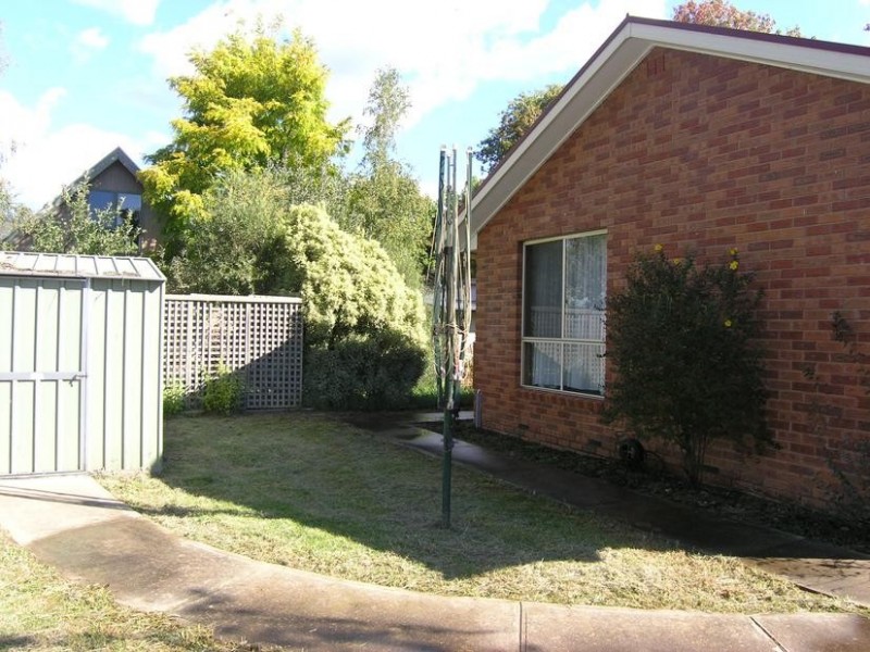 8 Mt Porepunkah Rd, Bright VIC 3741
