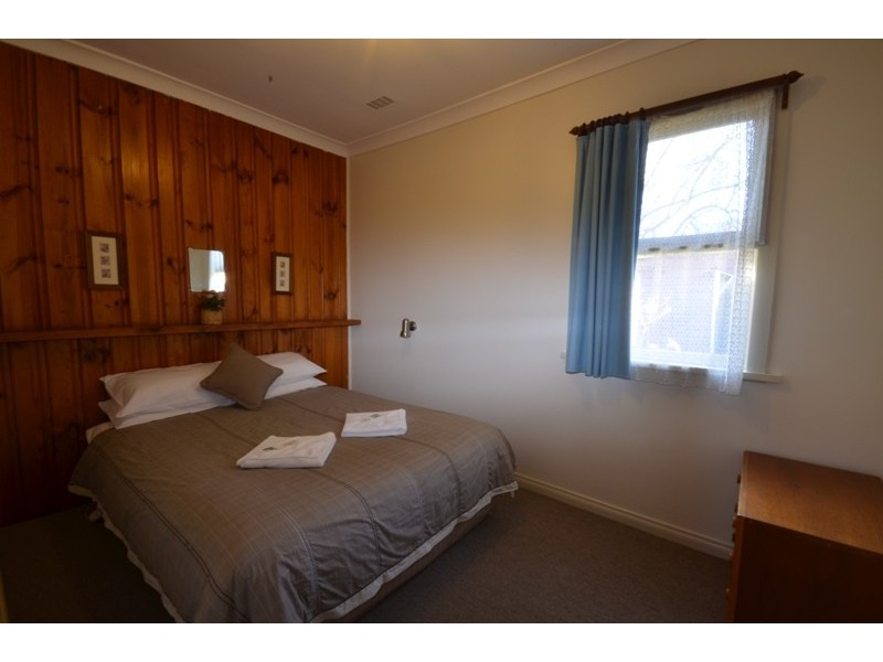 6 Wood Street, Bright VIC 3741