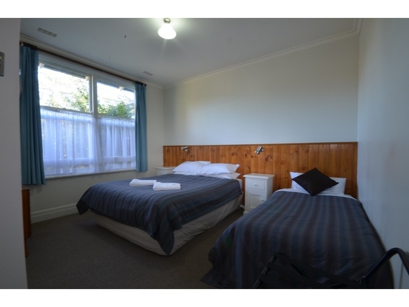 6 Wood Street, Bright VIC 3741