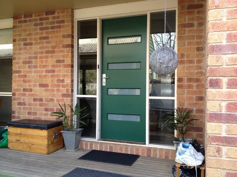 8 Lumley Dve, Bright VIC 3741