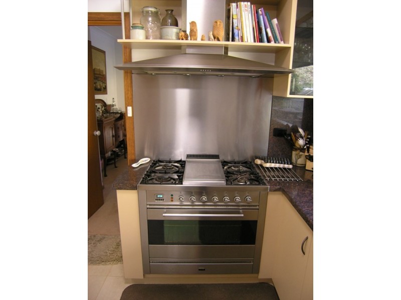 675 Morses Creek Road, Wandiligong VIC 3744