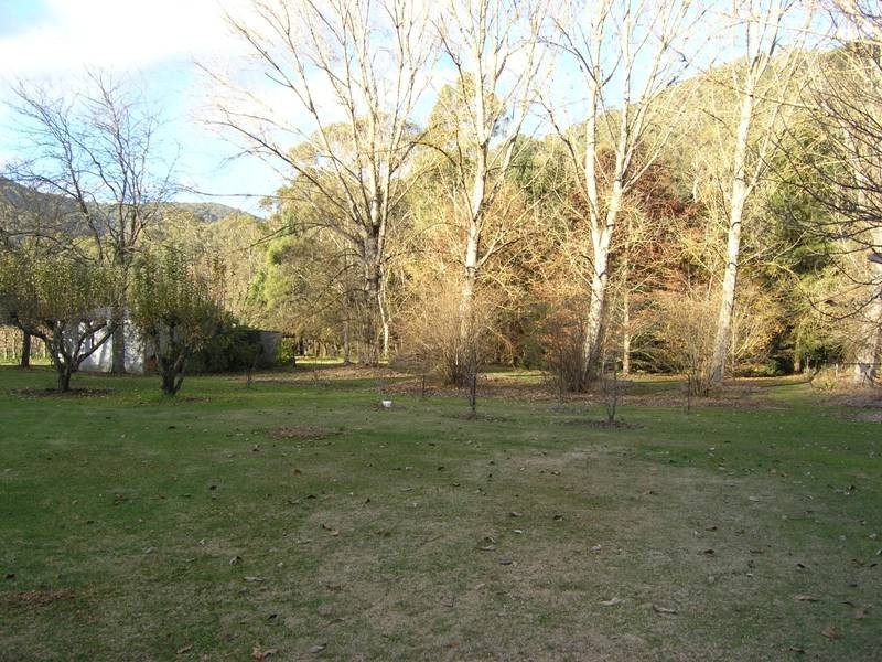 675 Morses Creek Road, Wandiligong VIC 3744