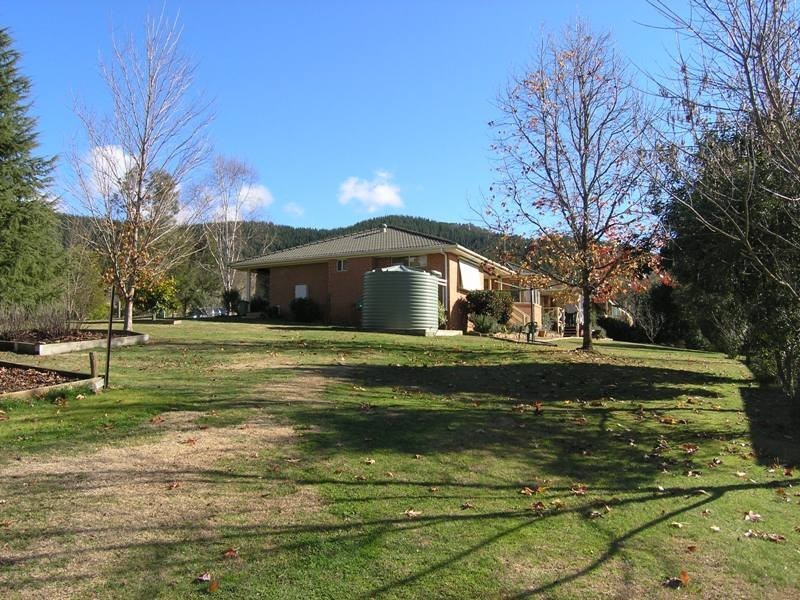 21 Mystic Lane, Bright VIC 3741