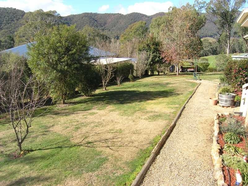 21 Mystic Lane, Bright VIC 3741