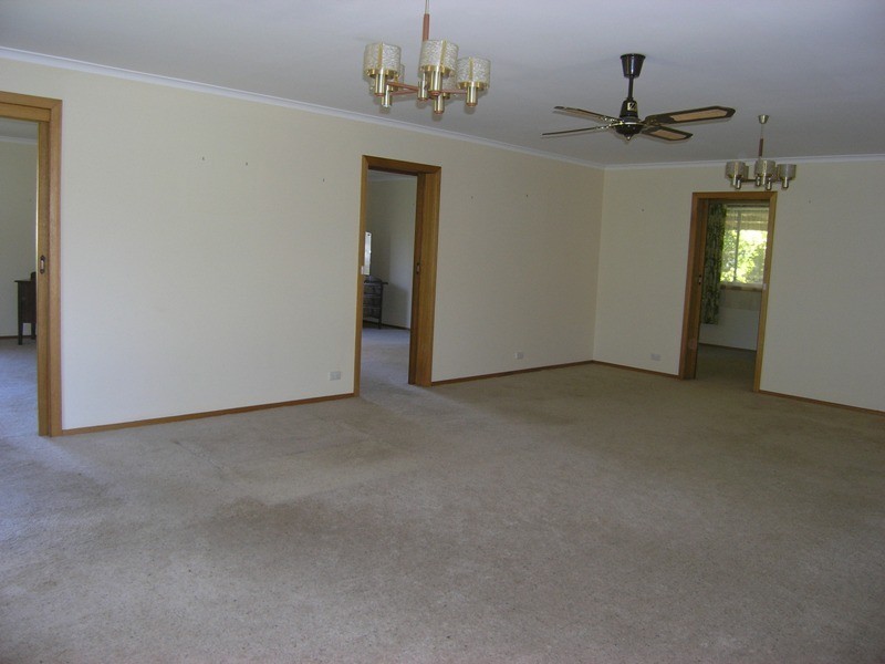 23 Hawthorn Lane, Bright VIC 3741