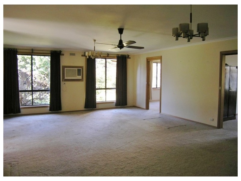 23 Hawthorn Lane, Bright VIC 3741