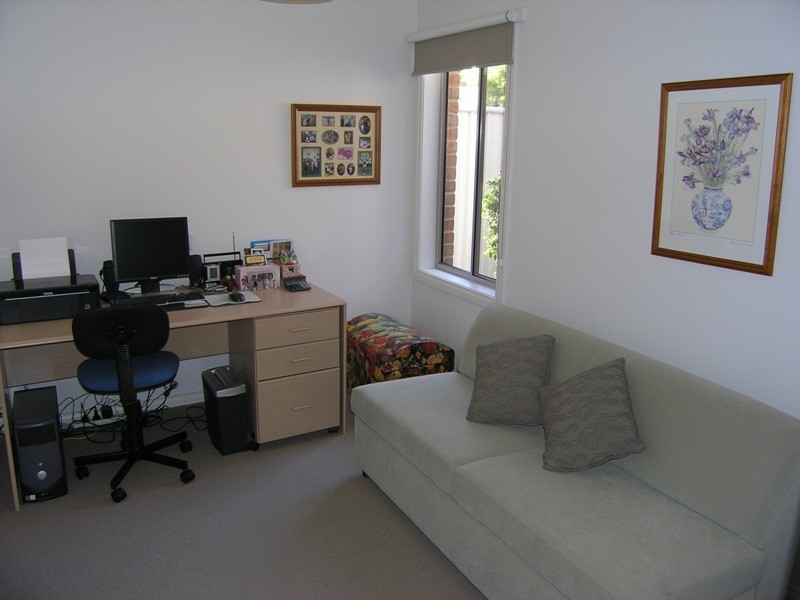 8 Mill Road, Bright VIC 3741