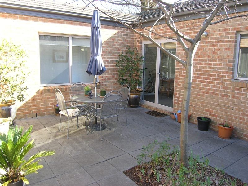 8 Mill Road, Bright VIC 3741