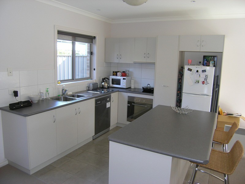 8 Mill Road, Bright VIC 3741