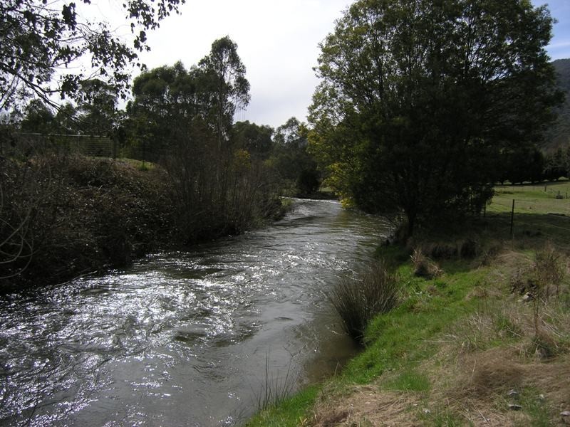 614 Morses Creek Road, Wandiligong VIC 3744